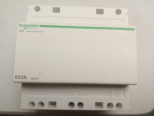 Trasformatore 230v v - 230v,