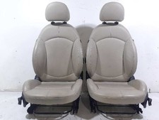 SET COMPLETO DI SEDILI /