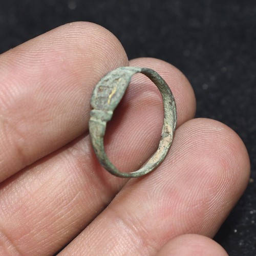 Autentico anello antico romano