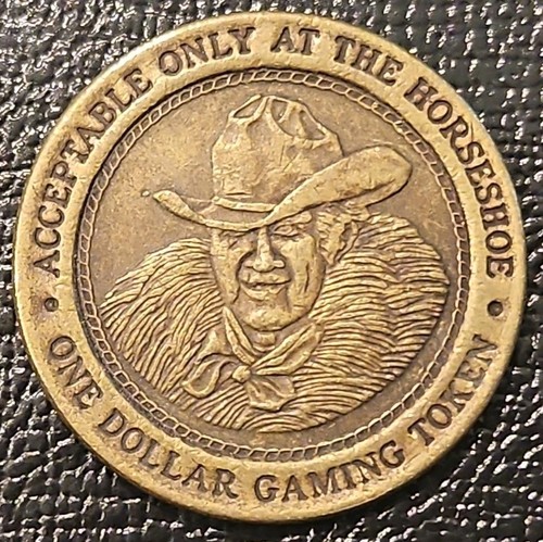Binions horseshoe slot machine - horseshoe,
