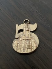 CIONDOLO COMMEMORATIVO 5 ANNI
