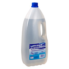 Acqua distillata in tanica da