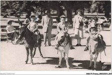 AMGP1-0033-04 - VICHY - Passeggiata A Cavallo