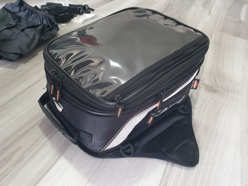 Borsa serbatoio magnetica