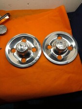PAIR OF STUDS WHEEL CUPS FOR