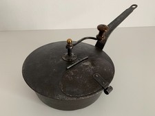 Antico tosta-caffè in ferro