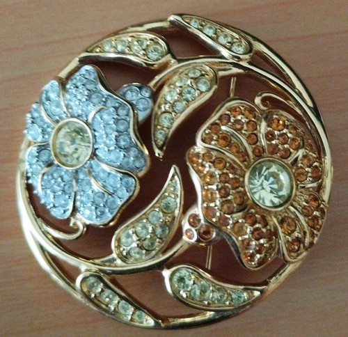 Signed swarovski harmony - signed,