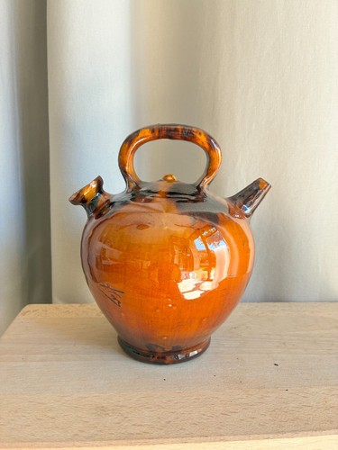Ancienne gargoulette signée