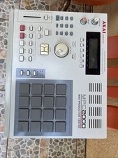 Akai MPC 2000 con cavo di