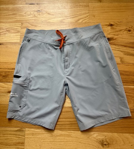 Pantaloncini corti uomo grigi