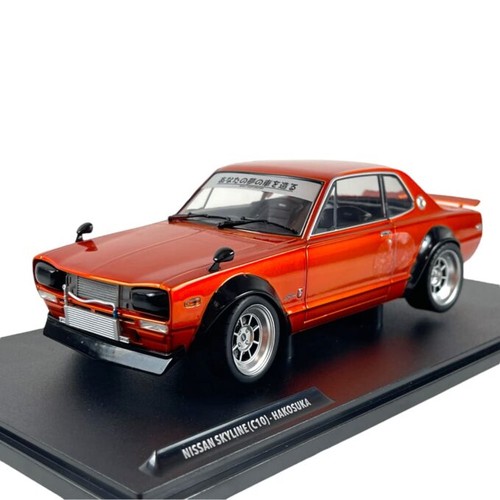 Modellino auto solido - solido, 1/18
