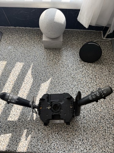 Interruttore sterzo combinato
