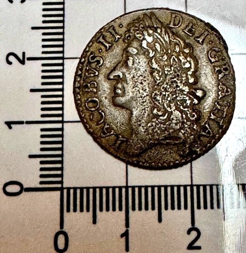 X332 1689 irish gun money - 1689,