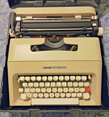 Macchina scrivere olivetti - da,