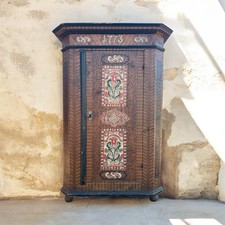 Antico armadio decorato - antico,