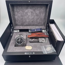 Omega Speedmaster Moonwatch