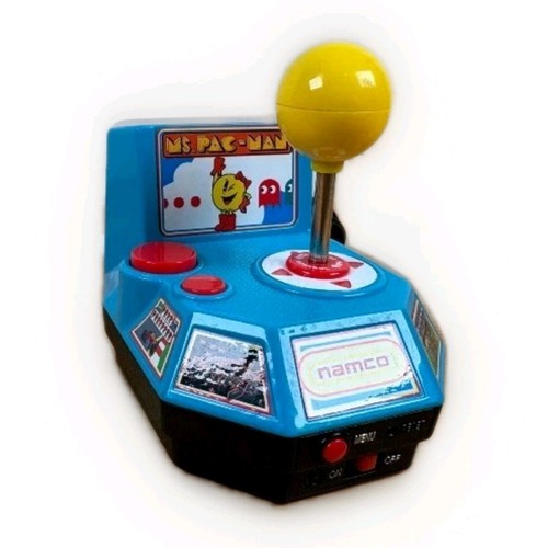 Namco pac man plug - pac-man, &