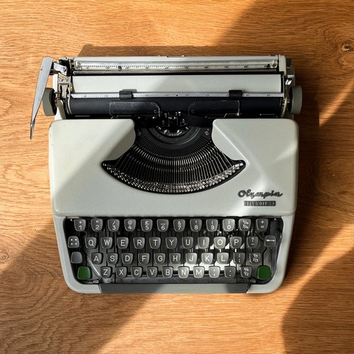 Vintage 1960s olympia splendid - vintage,