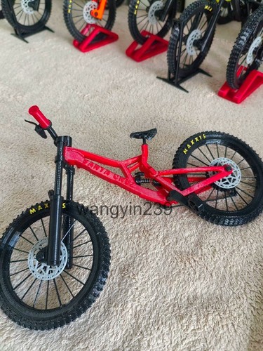 Modellino mountain bike santa - modellino,