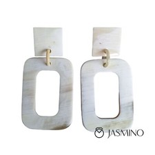 Orecchini naturali in corno di