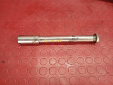 ASSE FORCELLA RUOTA ANTERIORE