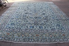 Tappeto grande vintage fatto a