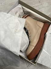 Arezzo Stivaletti stringati in pelle con tacco basso, beige, UK 6, EU 39