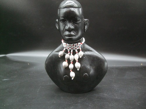 Busto donna con - con, catena