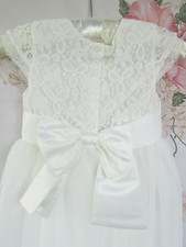 Abito nuovo con etichette