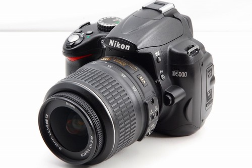 Nikon d5000 3mp s nikkor - d5000, af-s