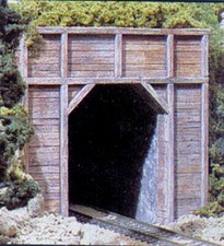 Scala HO -- Woodland portale