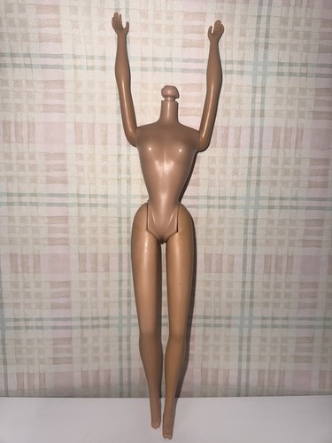 Barbie vintage tan bendleg - vintage,