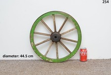 Vecchio carrello in legno