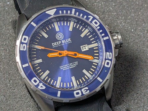 Beautiful deep blue divers - beautiful,