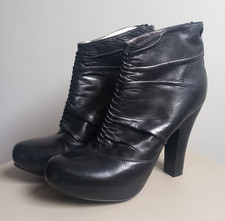 GIANFRANCO FERRE stivaletto