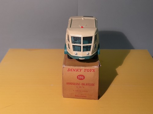 Dinky toys arroseuse - dinky,