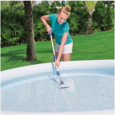 Pulitore aspiratore telescopico a batteria per fondo piscina Bestway 58340