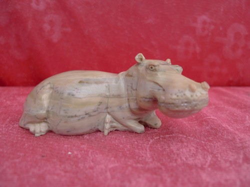 Belle statue - belle,