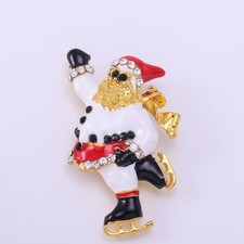 Cute Skating Santa Spilla Pins