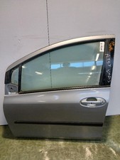 670020D170 porta anteriore sinistra per TOYOTA YARIS (11/05-02/12) 1.0 12V (FRP) 2005