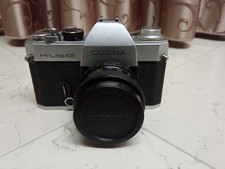 Macchina fotografica Cosina Hi-Lite 405 con obiettivo Cosinon f/2.8 55mm