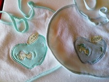 2 Bavaglini Neonato Spugna Di Cotone Con Lacci  Lotto Maschietto