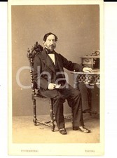 1865 ca TORINO Ritratto maschile alla scrivania *Foto BERNIERI CDV