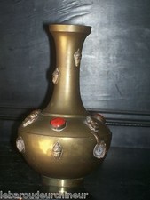 Antico Vaso Africano Con Pietre