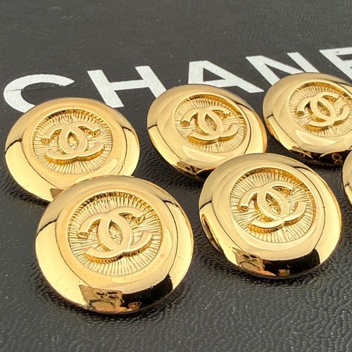 Chanel buttons logo gold - 10,