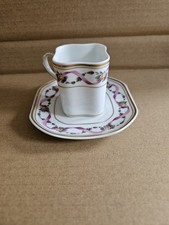 Tazza e piattino quadrato