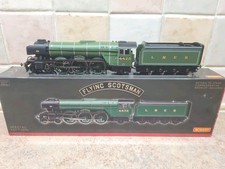 Hornby R3336 LNER A3 Flying