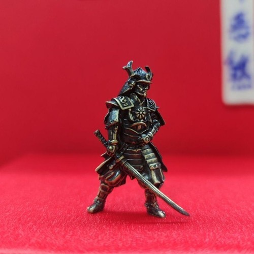 Statua soldato antico samurai