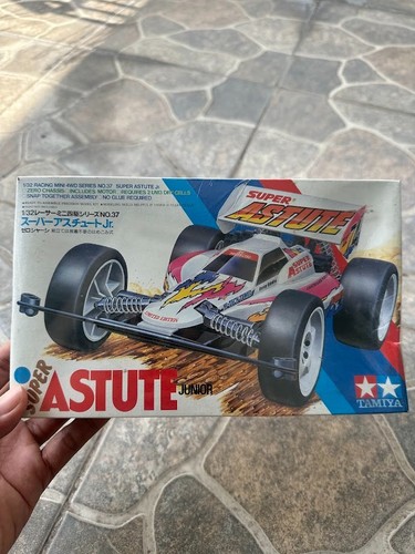 Tamiya super astute 32 - tamiya, jr