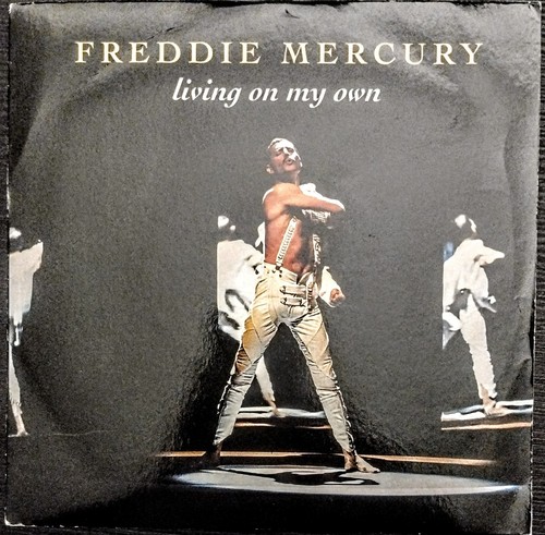 Freddie mercury living my - mercury, on